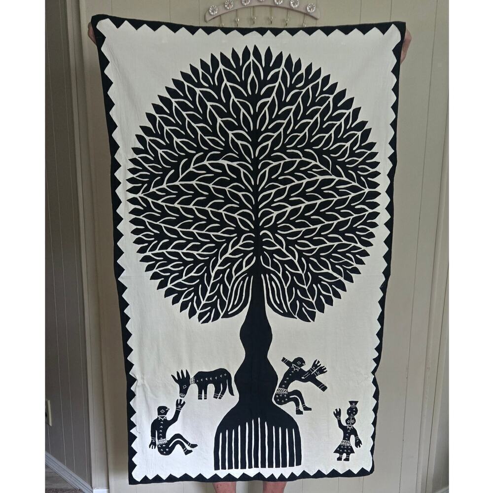 Tilonia Wall Hanging Tree of Life Black/White Tapestry - Picture 2 of 6